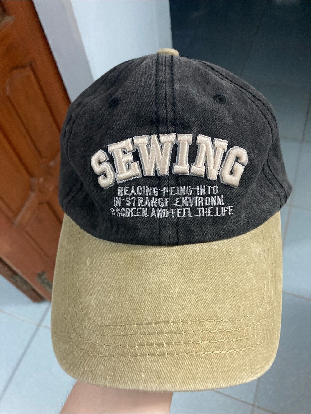 Sewing Two-Tone Baseball Cap - Black & Khaki